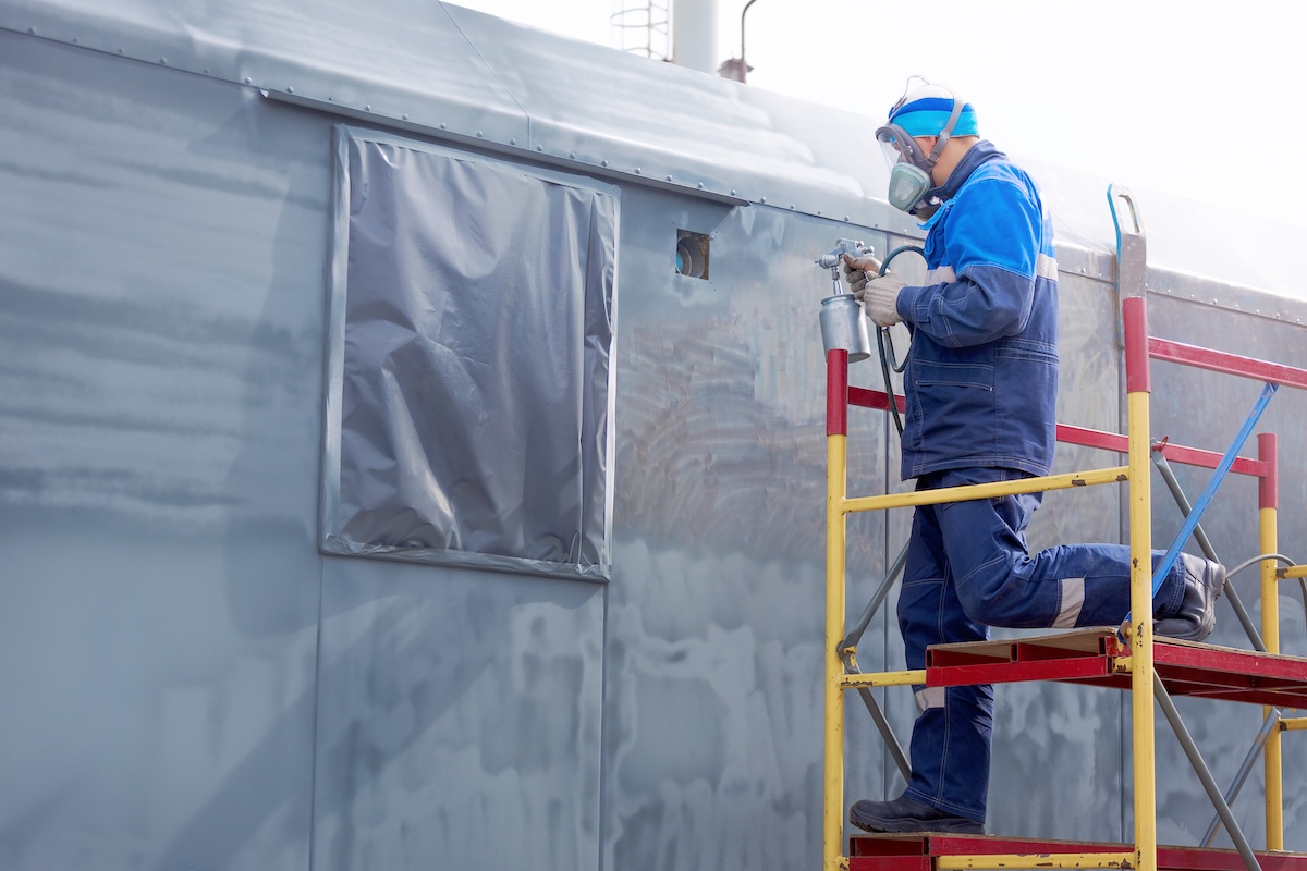 Sanierung der Metallfassade